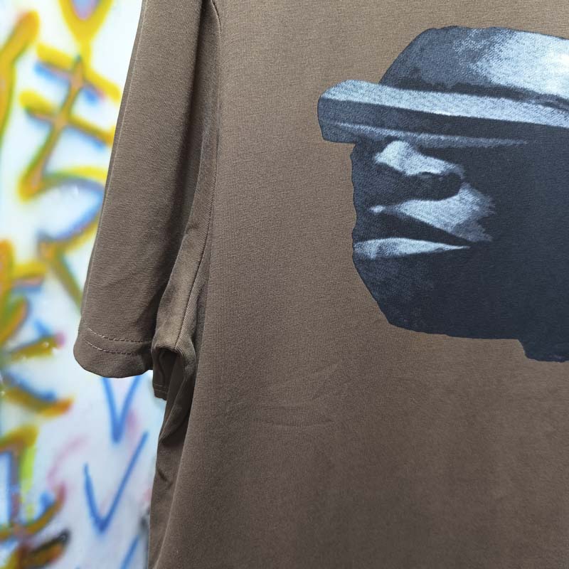 Bruine stenen standbeeldprint  - Cactus Jack Tee recensie en prijs