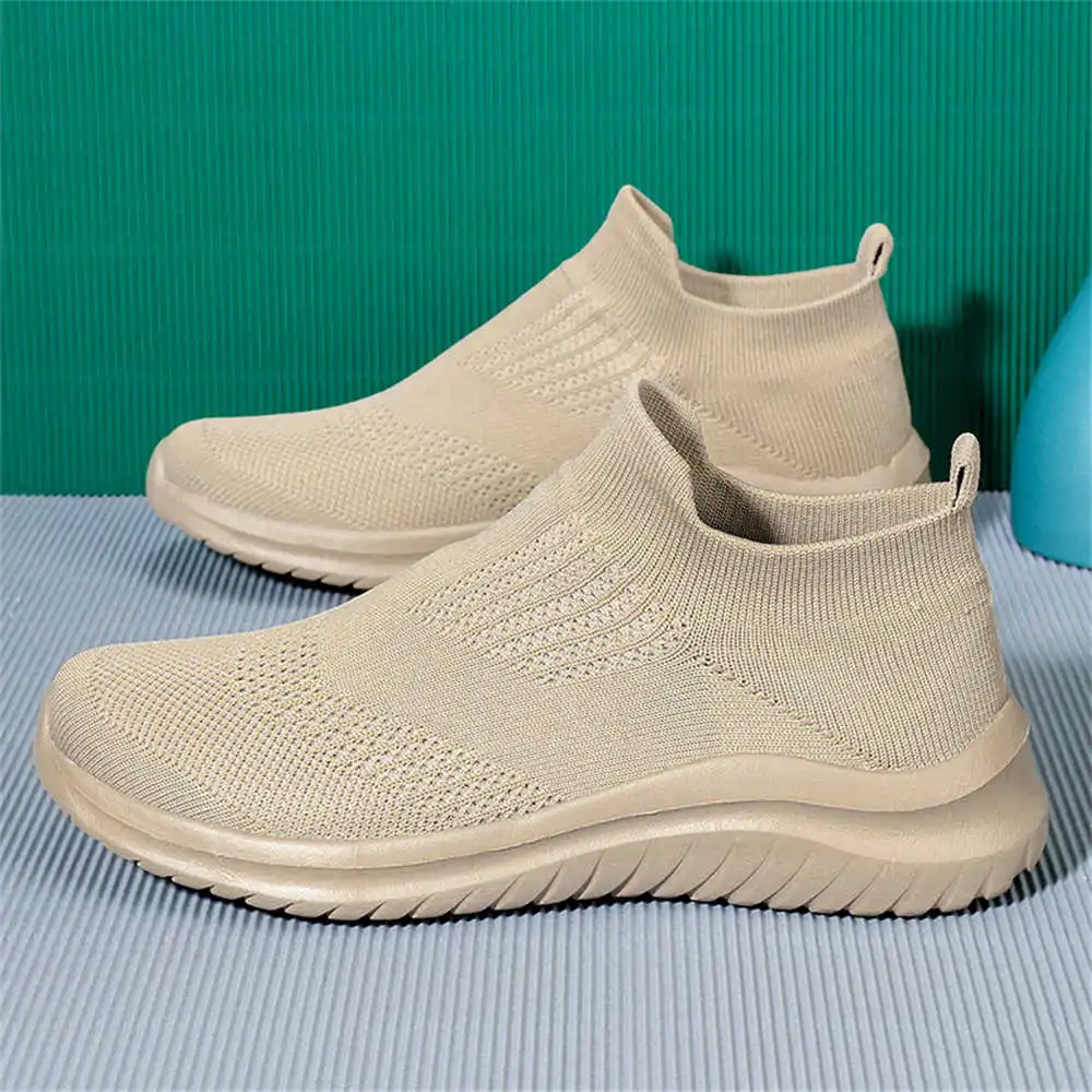 Beige Zachte Nieuwe Nieuwighei - Streetwear Brand Kit recensie en prijs